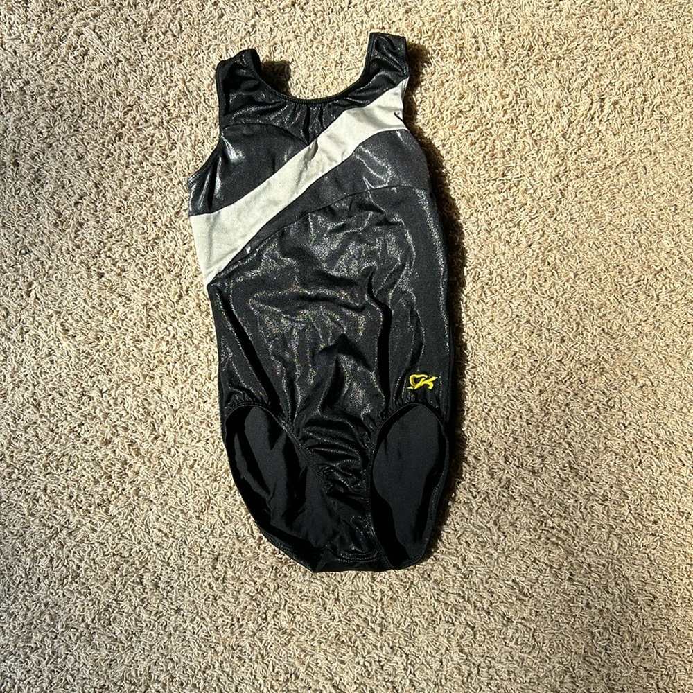 girls gymnastics leotard size: adult small/medium